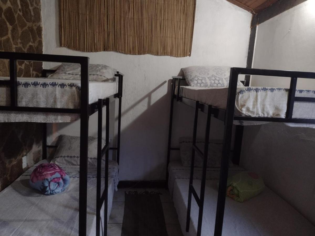 Hostel Sandra Армасан-душ-Бузіус Екстер'єр фото